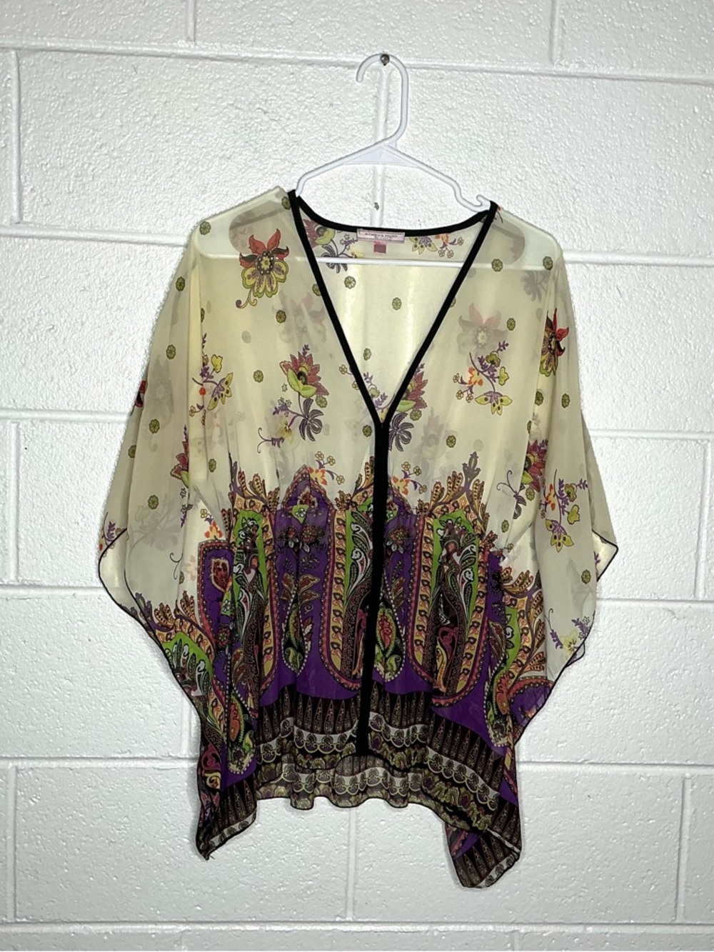 < Romeo & Juliet Couture Boho Sheer Floral Paisley Pattern Blouse > - Picture 2 of 4